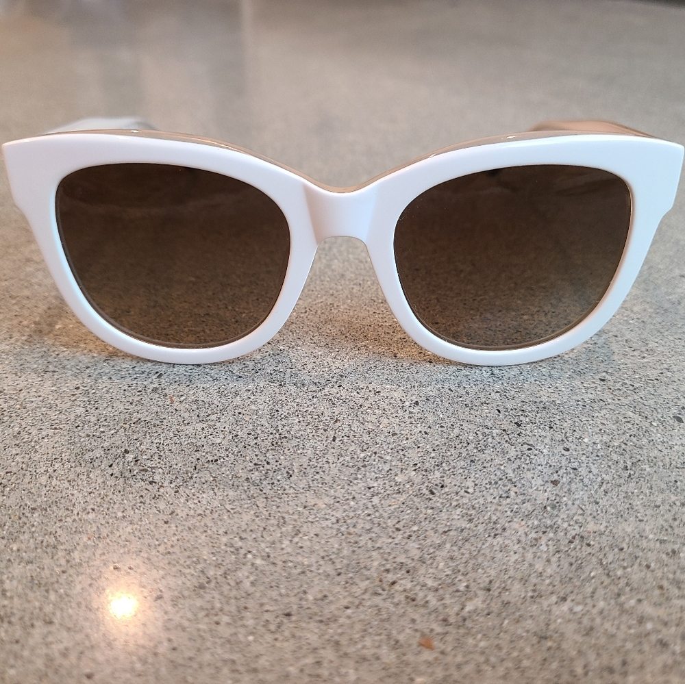 Bailey Nelson Elizabeth 2 Handcrafted Sunglasses